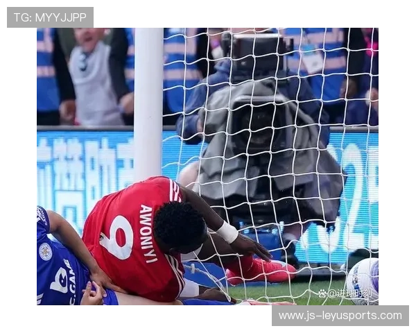 诺丁汉阿沃尼伊脚下动作变得更细腻